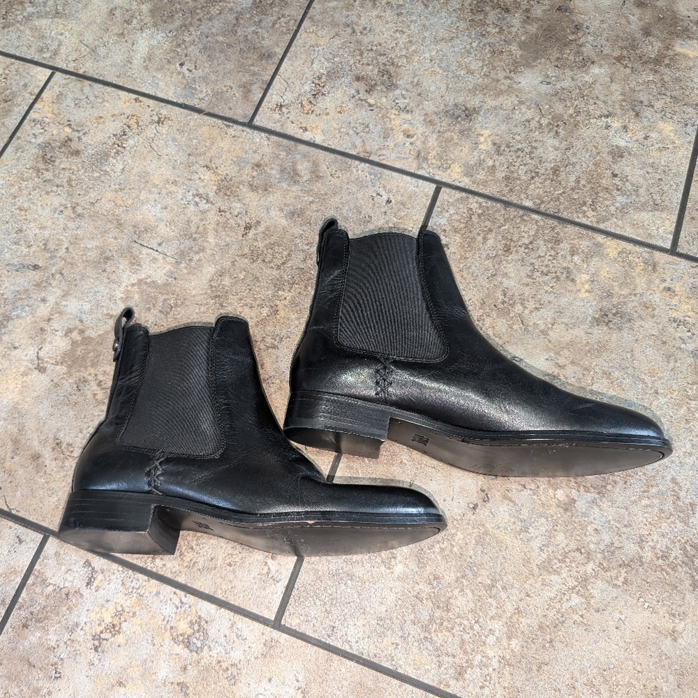 Frye Chelsea Boots 8B